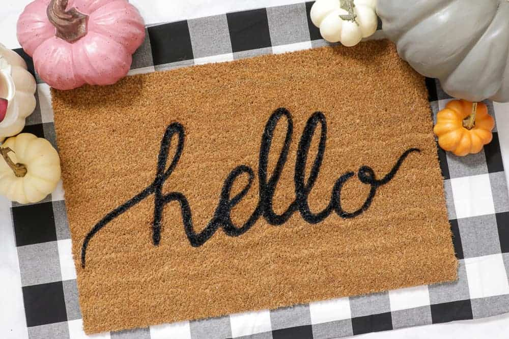 How to make a personalized doormat yourself? HTVRONT