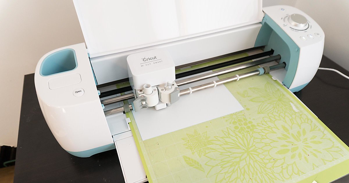 Why Is My Cricut Not Cutting Cleanly? Causes & Solutions