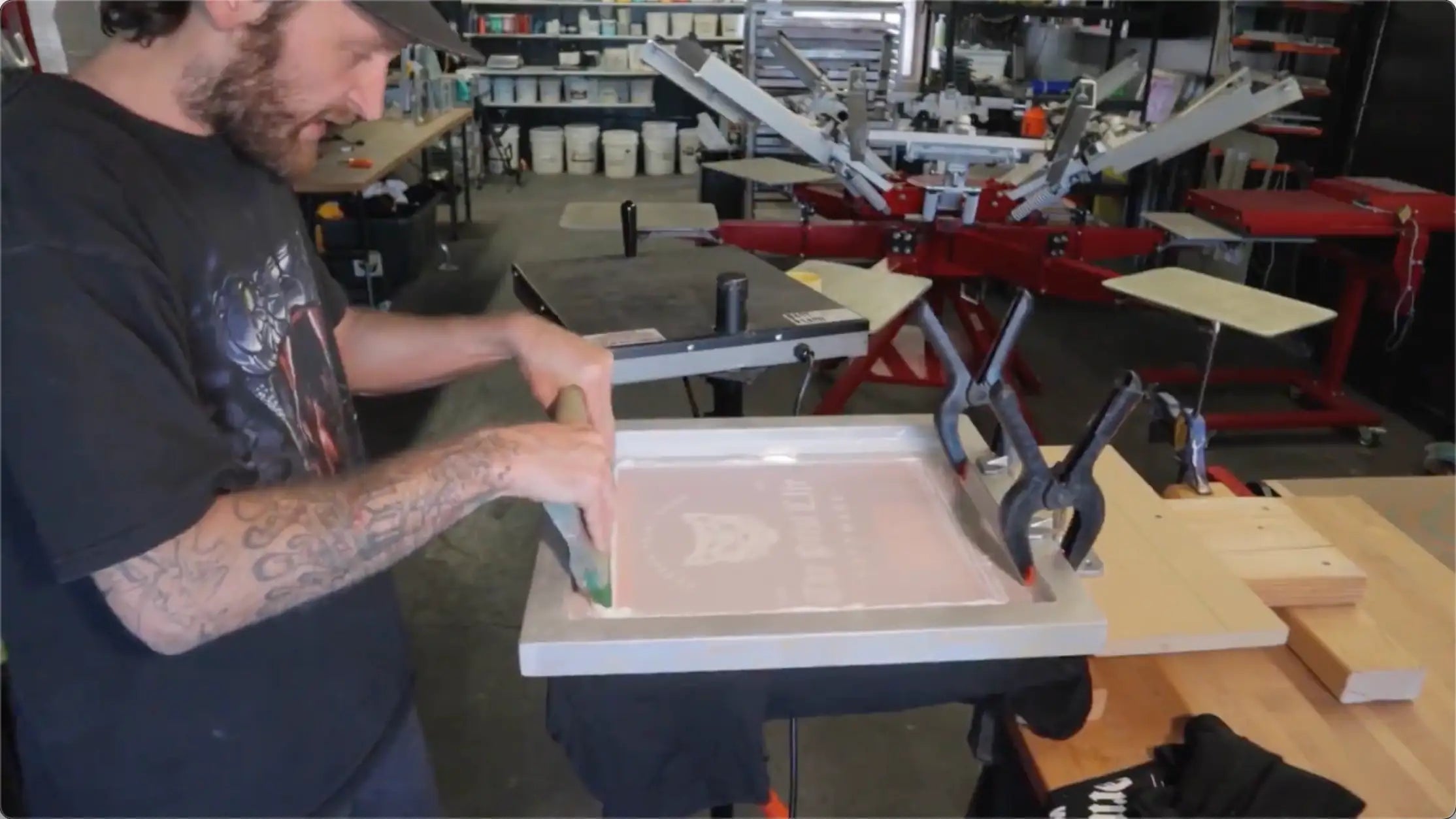 How to Build a T-Shirt Screen Printing Press – HTVRONT